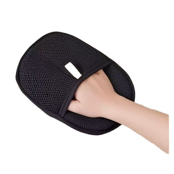 Pet Hair Remover Mit That Works On All Your Fluffy Friends